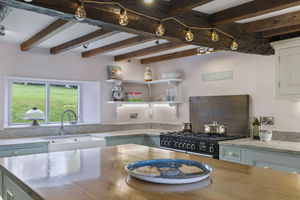 Photo 32- click for photo gallery